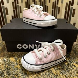 NEW Converse All Star Infant Toddler Light Pink Low Top Lace Up Sneakers Sz 5